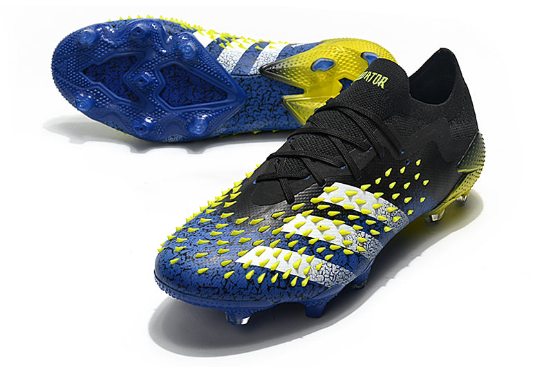 Chuteira Adidas Predator Freak.1 Low FG - Campo