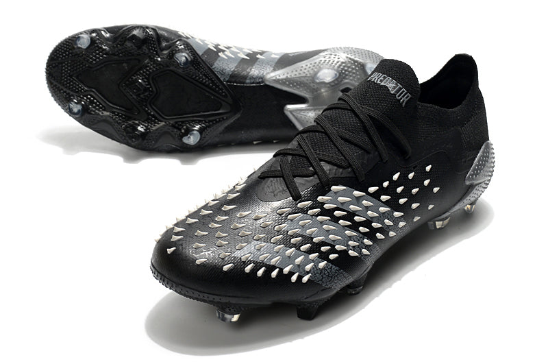 Chuteira Adidas Predator Freak.1 Low FG - Campo