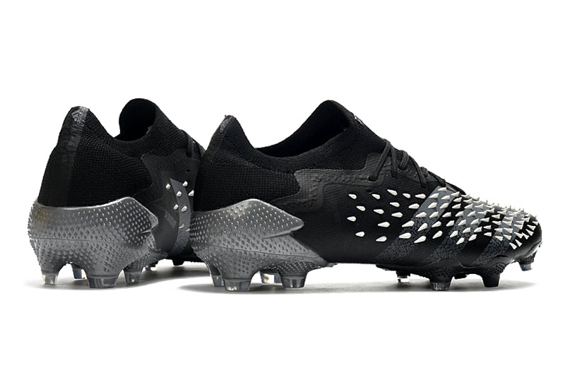 Chuteira Adidas Predator Freak.1 Low FG - Campo