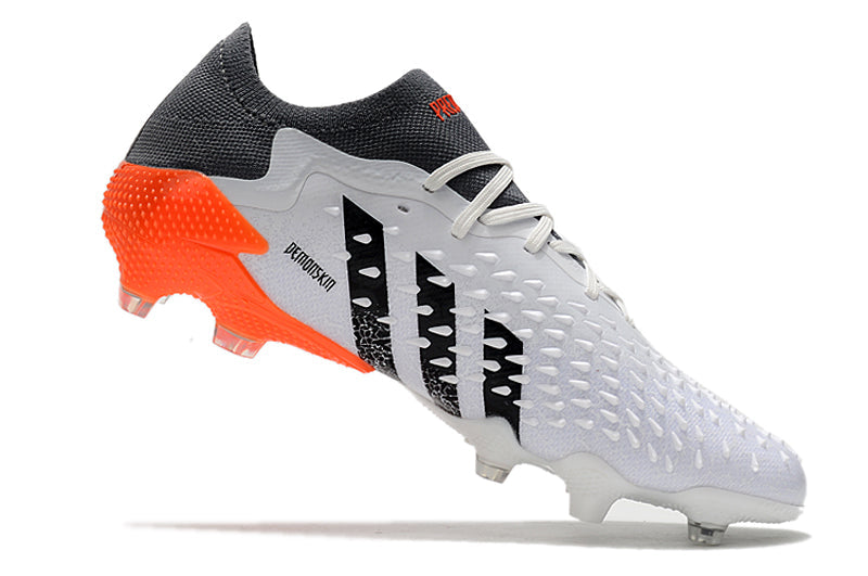 Chuteira Adidas Predator Freak.1 Low FG - Campo