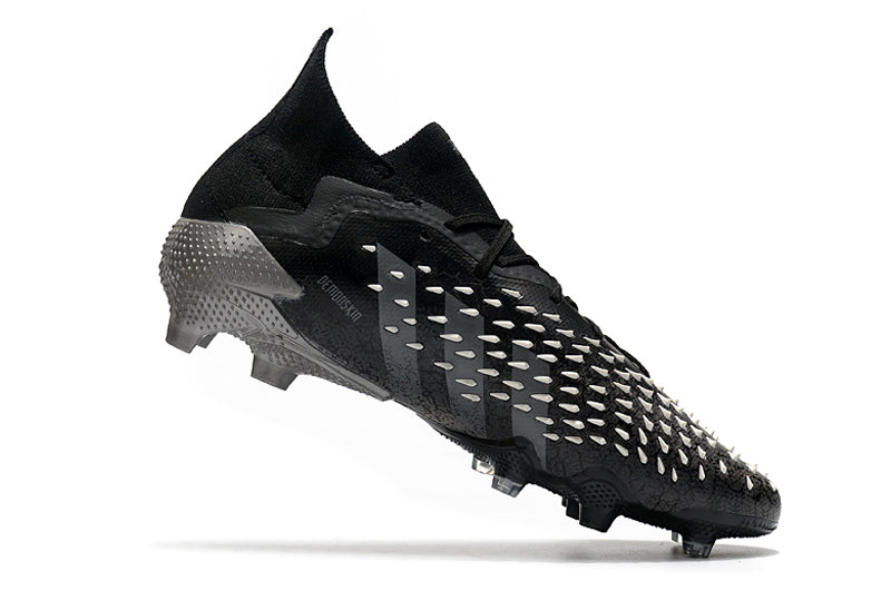 Chuteira Adidas Predator Freak.1 FG - Campo