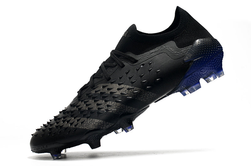 Chuteira Adidas Predator Freak.1 Low FG - Campo