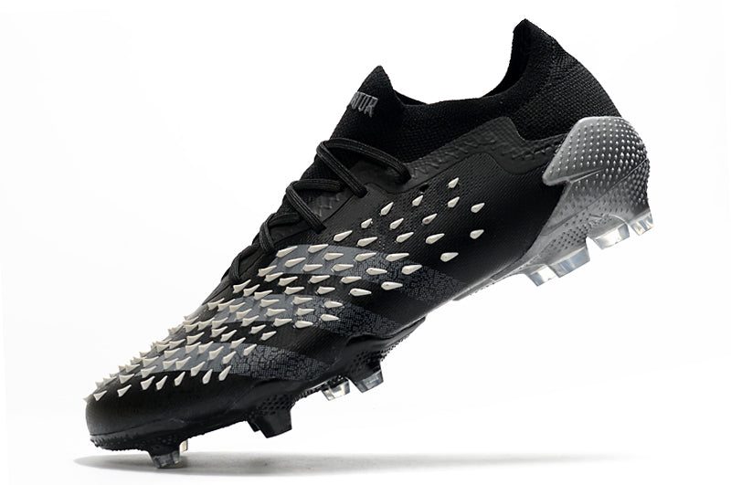 Chuteira Adidas Predator Freak.1 Low FG - Campo