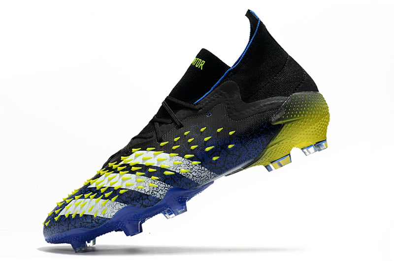 Chuteira Adidas Predator Freak.1 FG - Campo