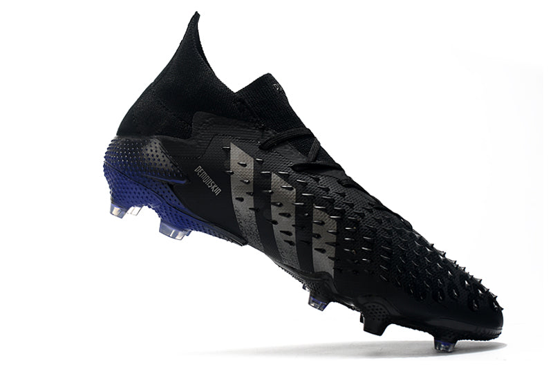 Chuteira Adidas Predator Freak.1 FG - Campo